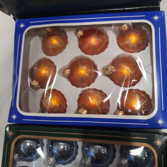 Ornaments Holiday Tree Glasses Specially Crafted with Variety Designs - Picture 9 of 11